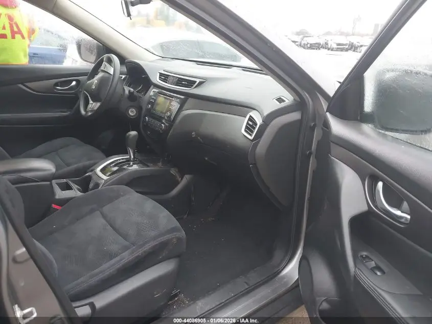 2016 NISSAN ROGUE S