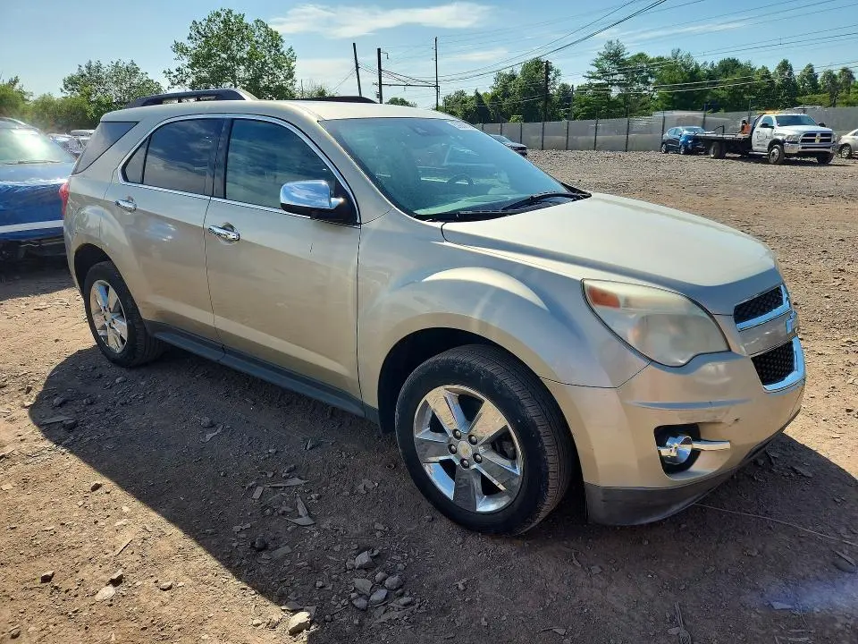 2013 CHEVROLET EQUINOX LT  
