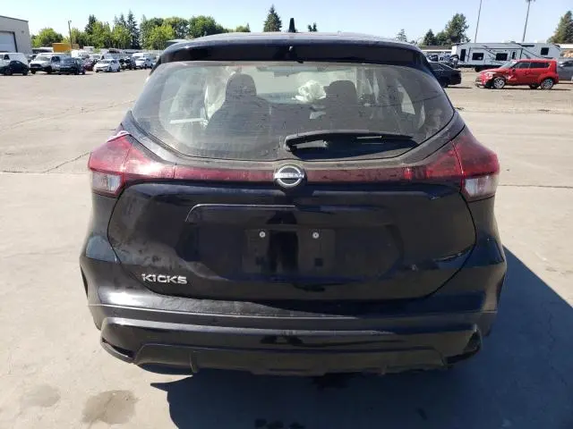 2022 NISSAN KICKS S  