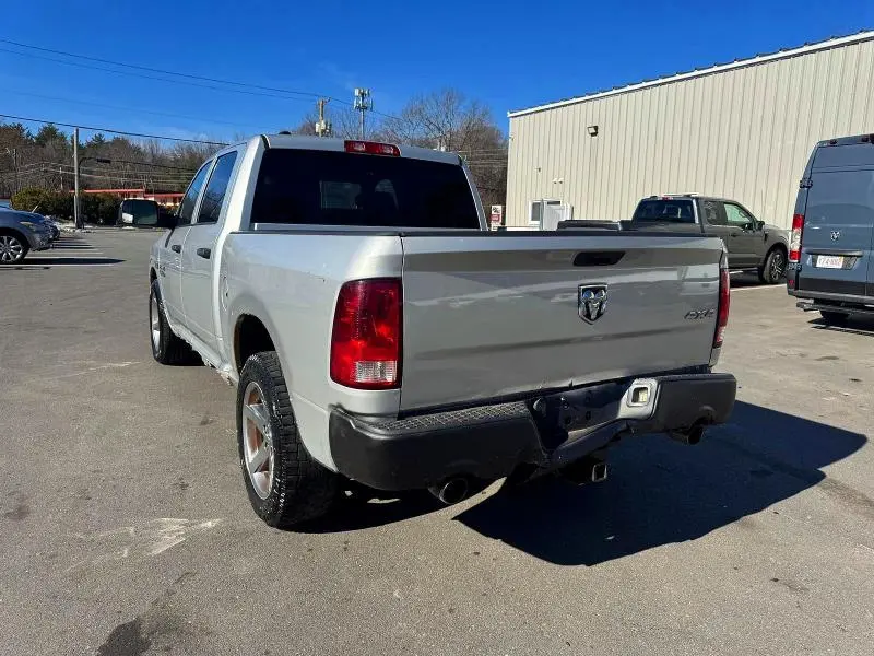 2014 RAM 1500 ST  
