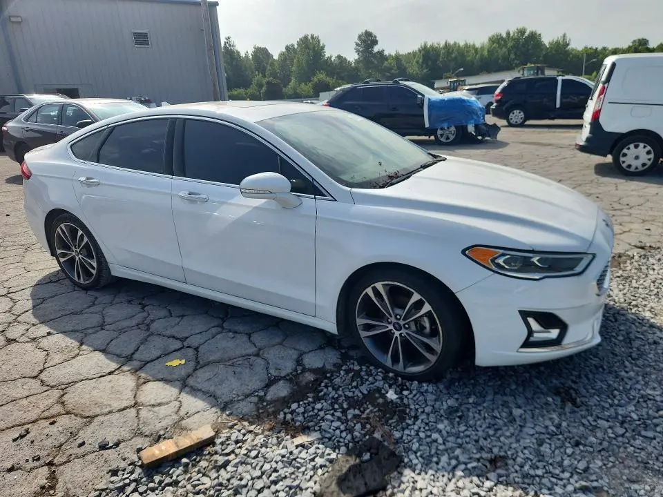 2020 FORD FUSION TITANIUM  