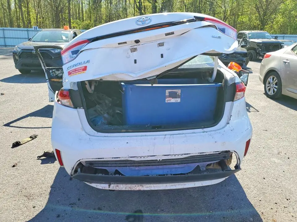 2022 TOYOTA COROLLA LE  
