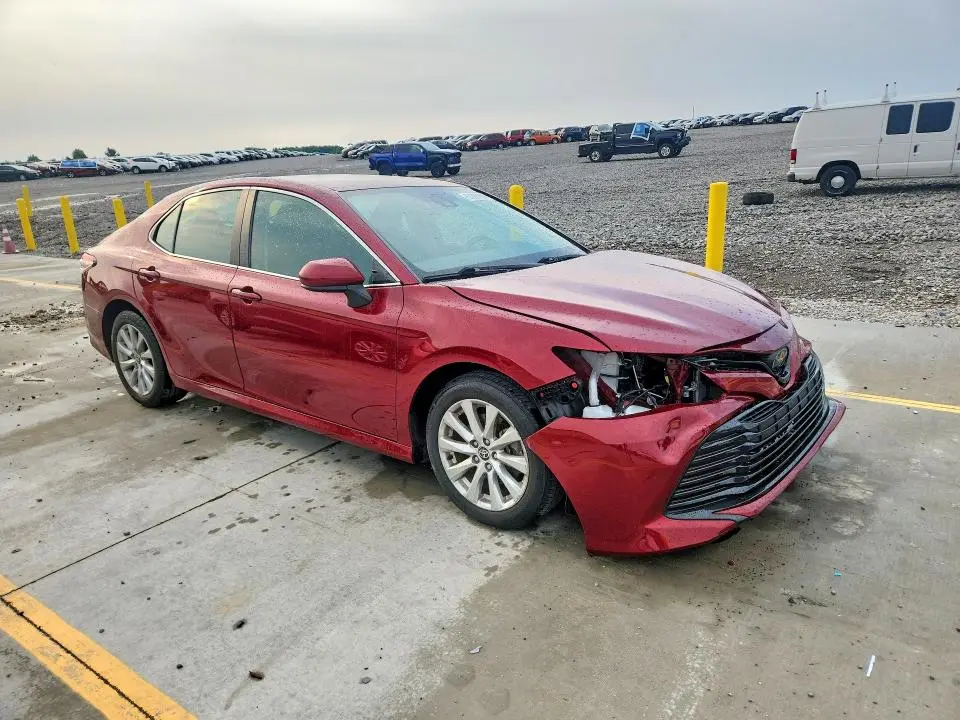 2020 TOYOTA CAMRY LE  