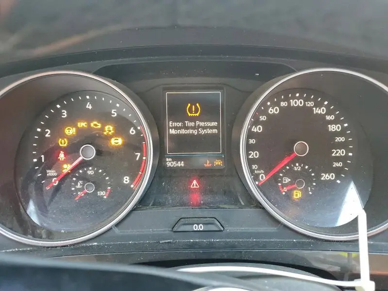 2019 VOLKSWAGEN TIGUAN SE  