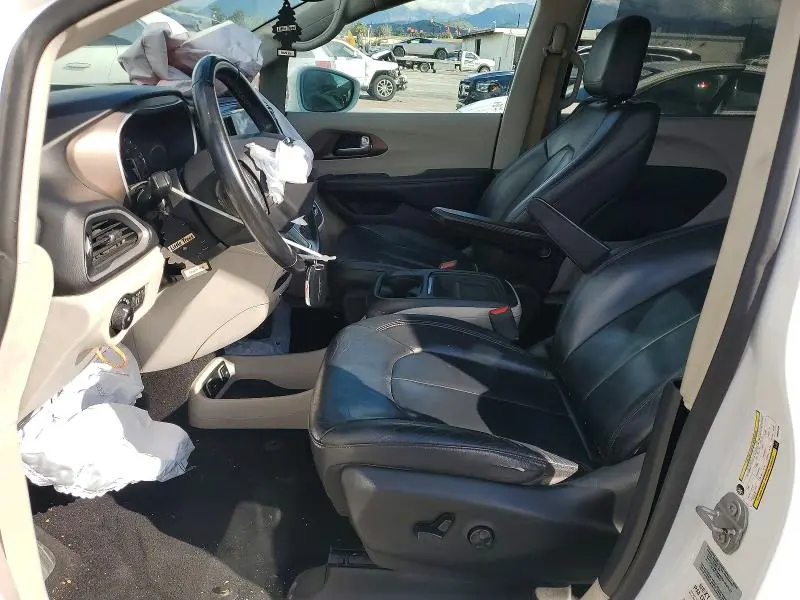 2017 CHRYSLER PACIFICA TOURING L  