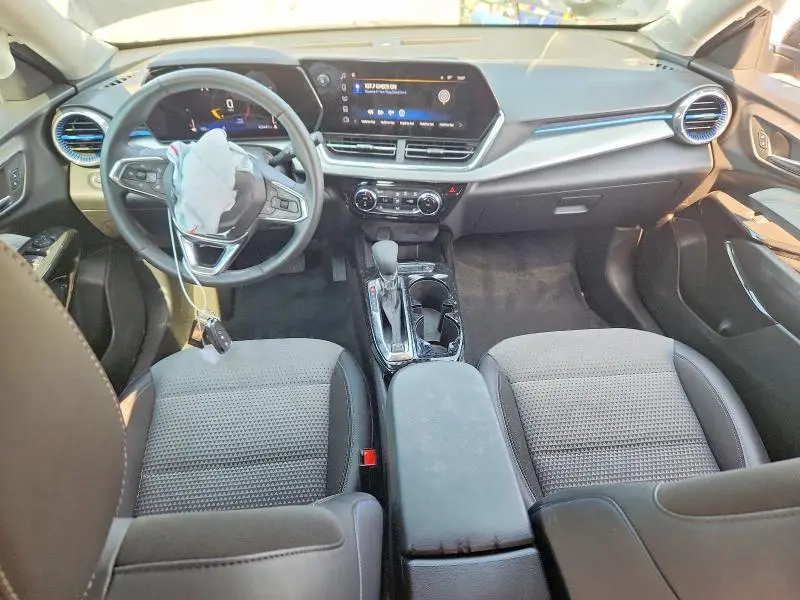 2025 CHEVROLET TRAX 1LT  