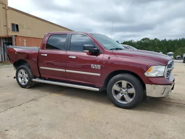 2016 RAM 1500 SLT  