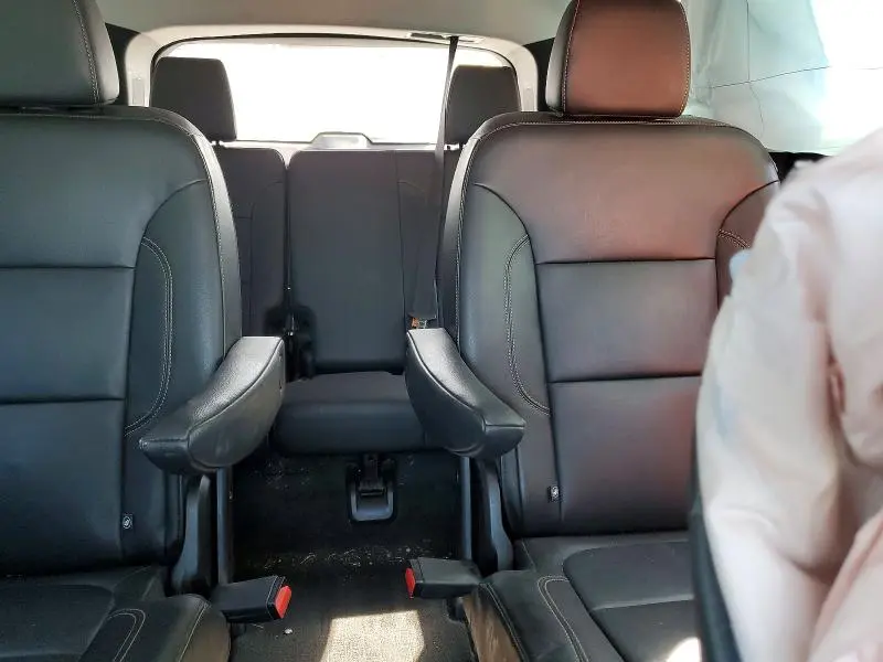 2021 CHEVROLET TRAVERSE LT  