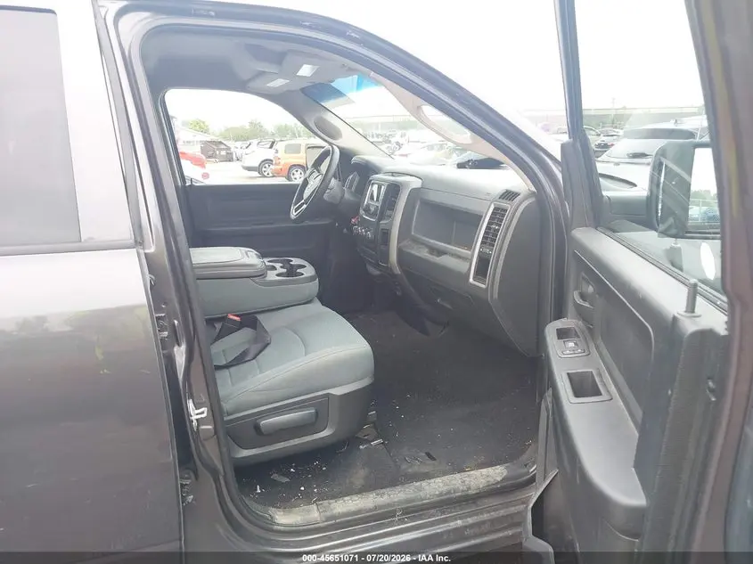 2018 RAM 1500 ST