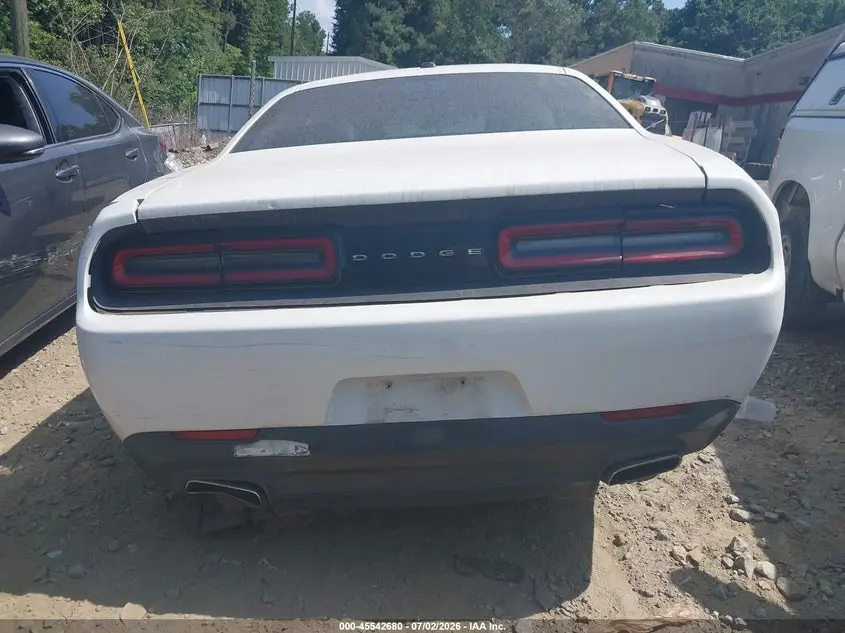 2015 DODGE CHALLENGER SXT