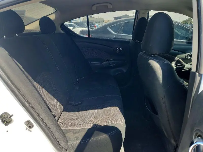 2015 NISSAN VERSA 1.6 SV  