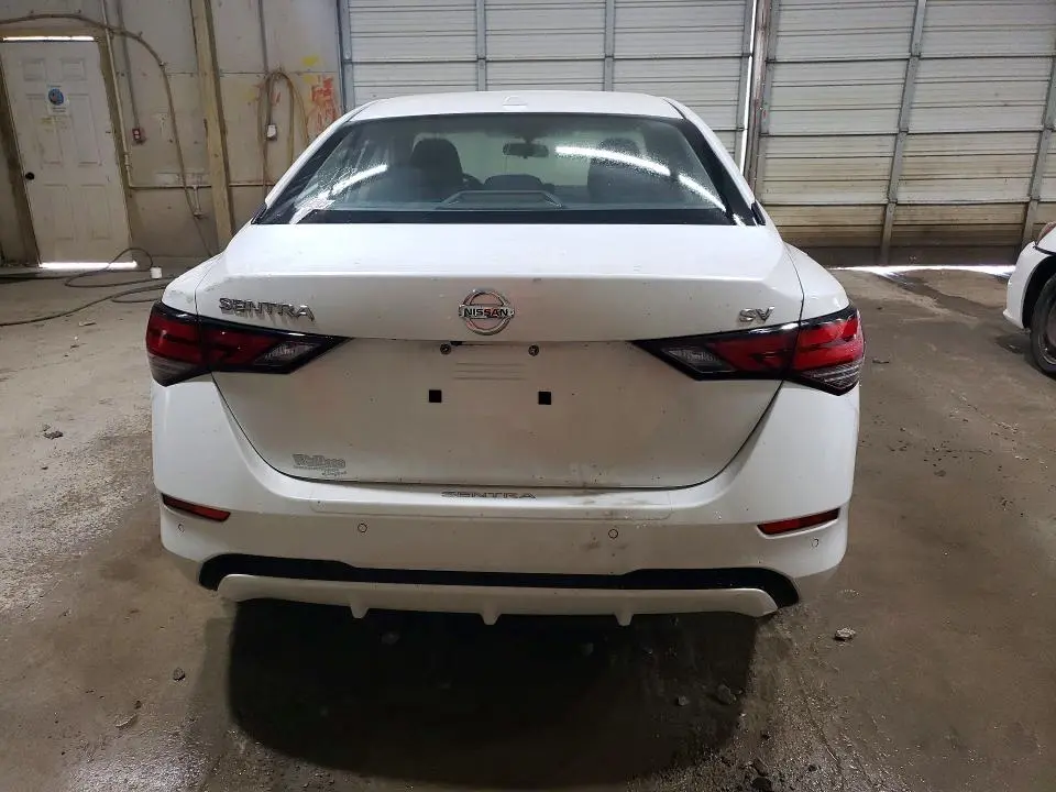 2022 NISSAN SENTRA SV  