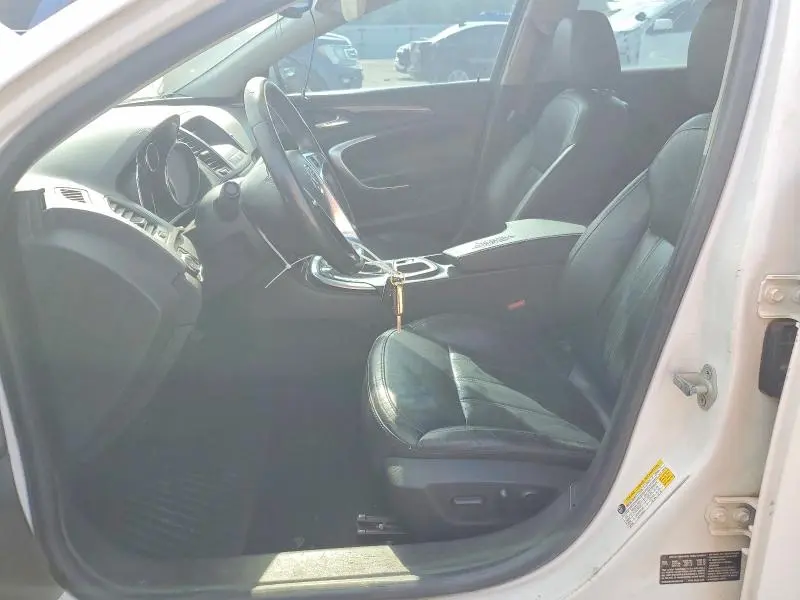 2011 BUICK REGAL CXL  