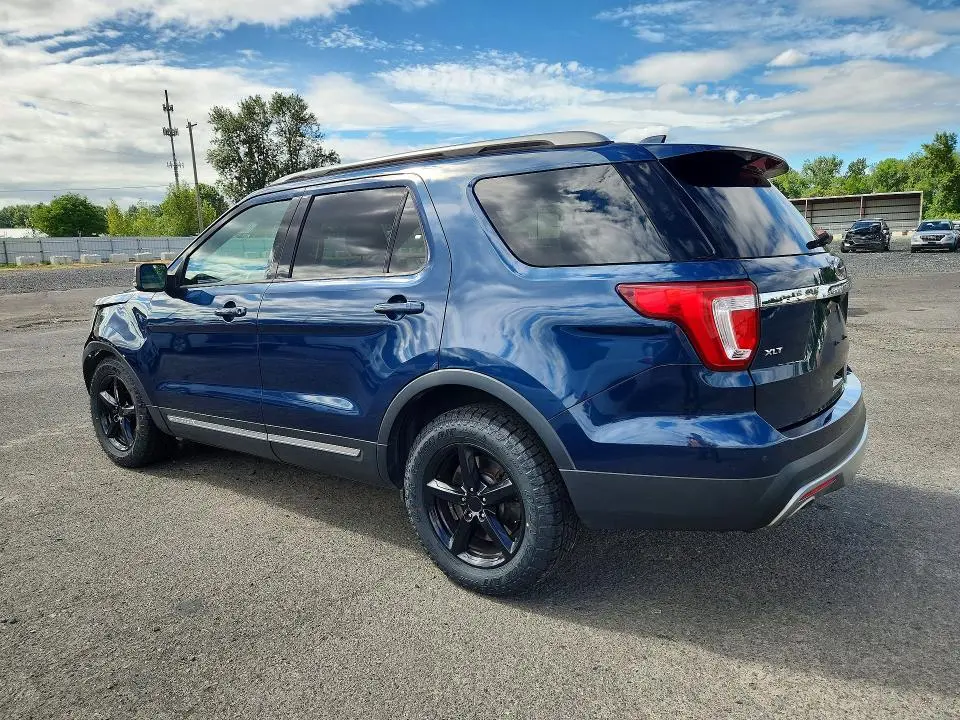 2017 FORD EXPLORER XLT  