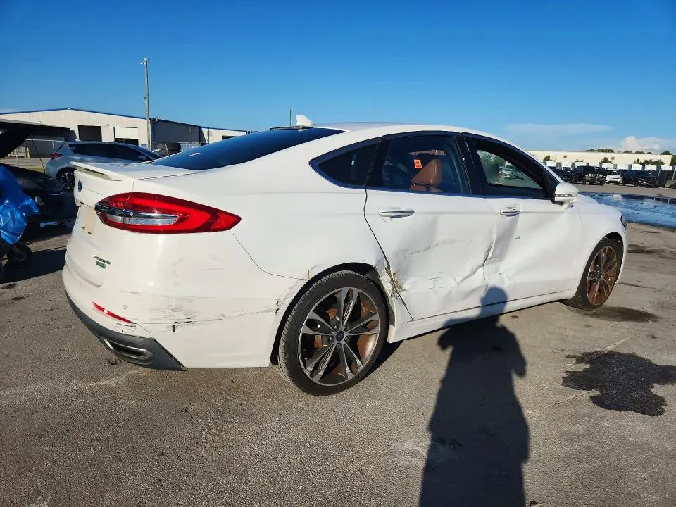 2019 FORD FUSION TITANIUM  