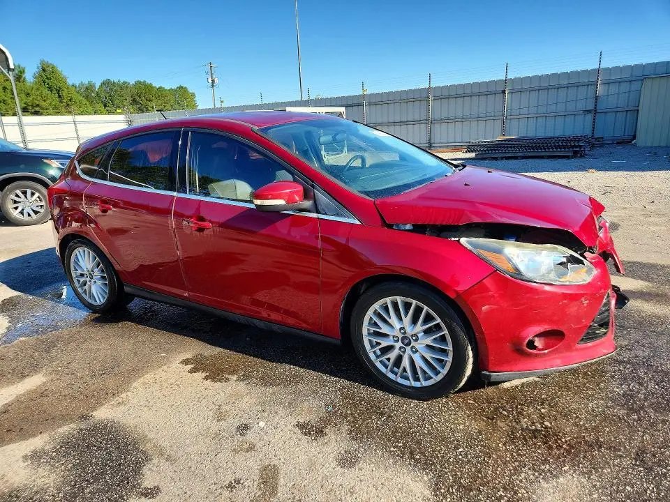 2014 FORD FOCUS TITANIUM  