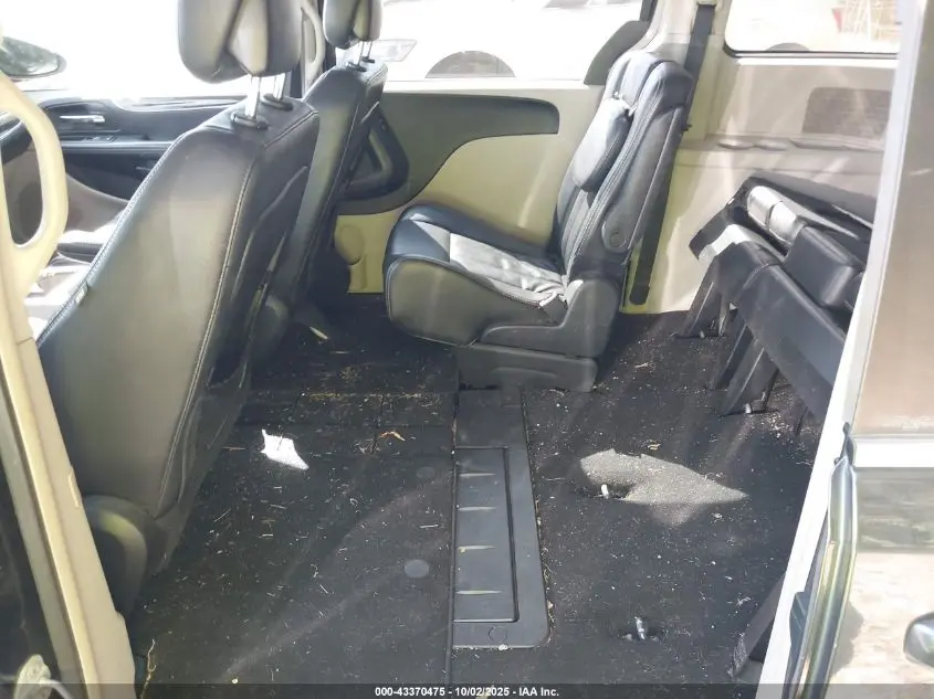 2013 CHRYSLER TOWN & COUNTRY TOURING