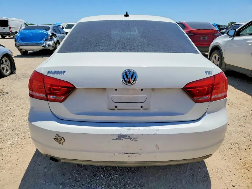 2014 VOLKSWAGEN PASSAT S  