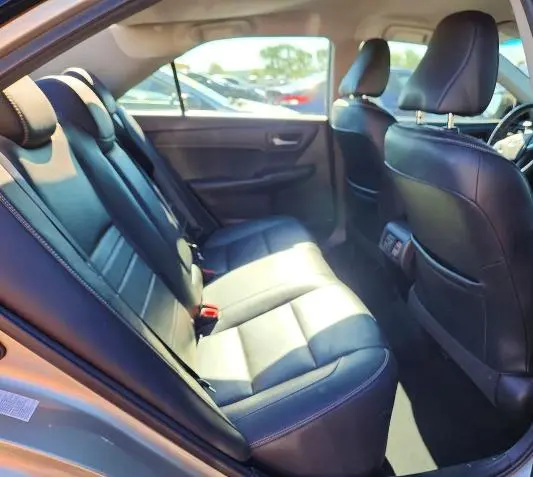 2017 TOYOTA CAMRY XLE  
