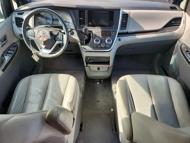 2017 TOYOTA SIENNA XLE 8-PASSENGER  