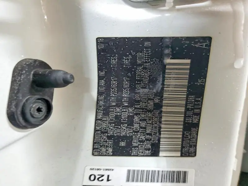 2019 TOYOTA SIENNA XLE  