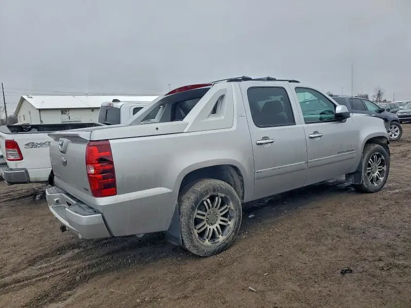 2011 CHEVROLET AVALANCHE LTZ  