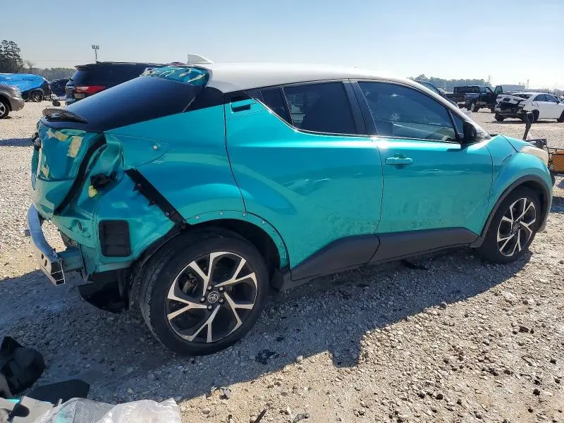2018 TOYOTA C-HR XLE  