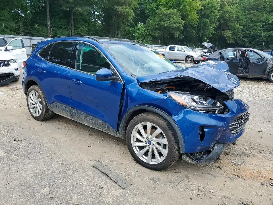 2022 FORD ESCAPE TITANIUM  