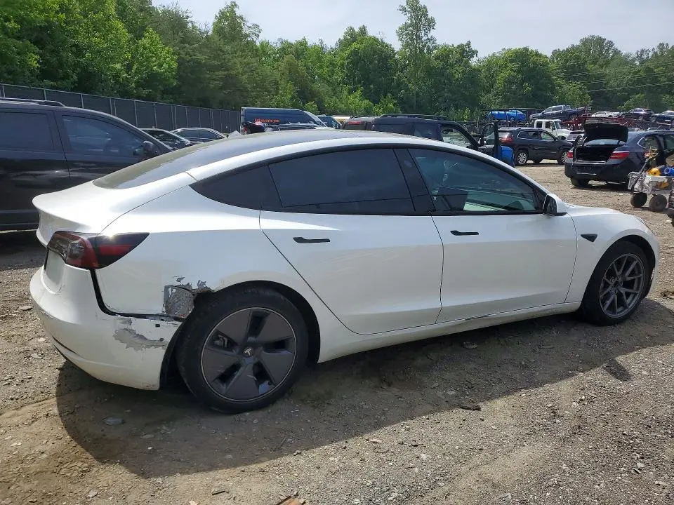 2022 TESLA MODEL 3   