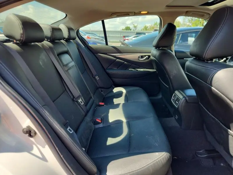 2021 INFINITI Q50 LUXE  