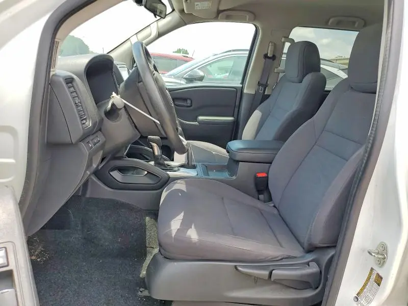 2022 NISSAN FRONTIER S  