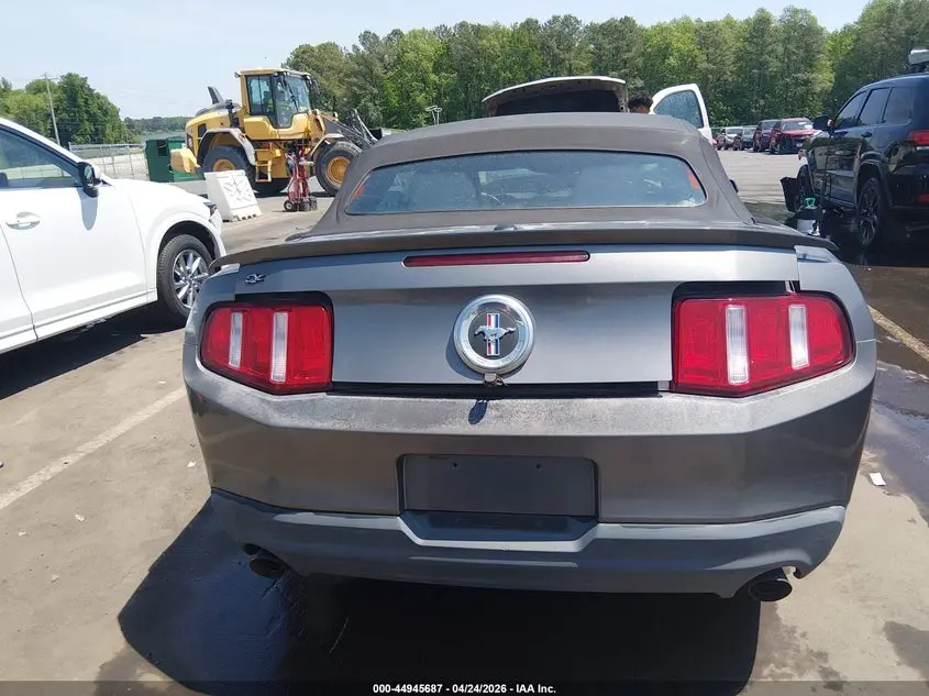 2011 FORD MUSTANG V6 PREMIUM