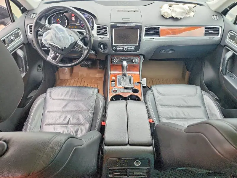 2014 VOLKSWAGEN TOUAREG V6 TDI  