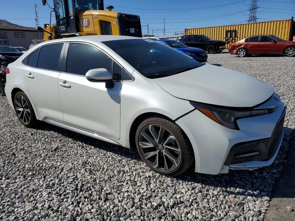 2021 TOYOTA COROLLA SE  
