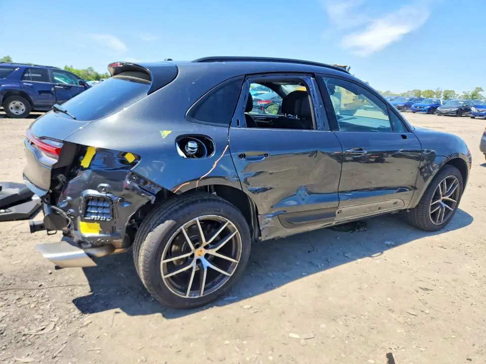 2025 PORSCHE MACAN BASE/T  