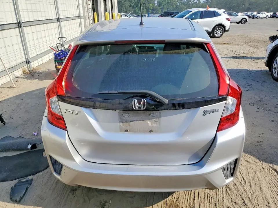 2016 HONDA FIT LX  