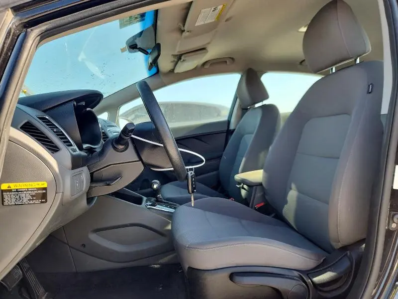 2018 KIA FORTE LX  