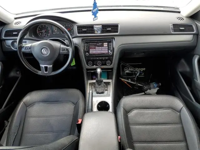 2014 VOLKSWAGEN PASSAT SE  