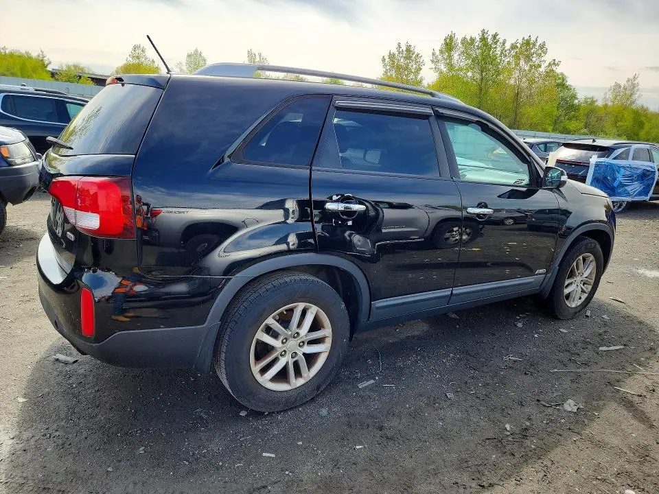 2014 KIA SORENTO LX  