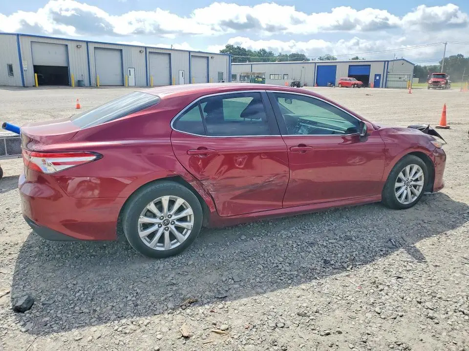 2018 TOYOTA CAMRY LE  