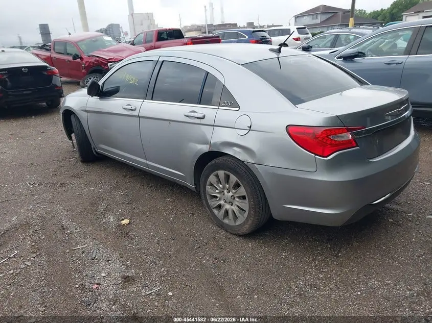 2013 CHRYSLER 200 LX