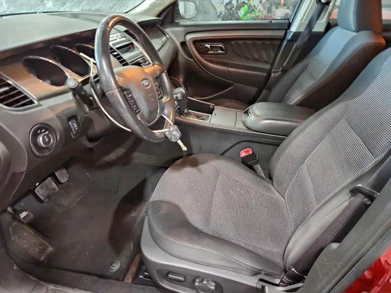 2011 FORD TAURUS SEL  