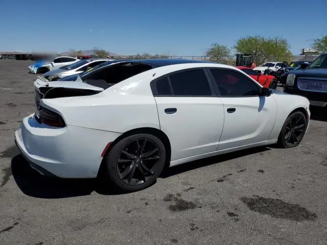 2017 DODGE CHARGER SE  