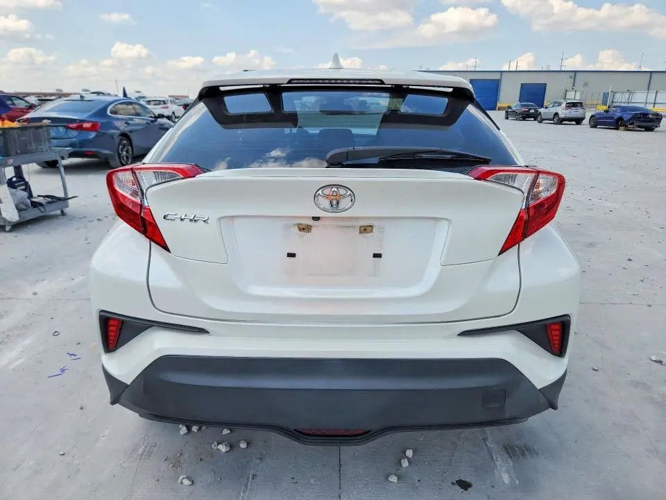 2019 TOYOTA C-HR   