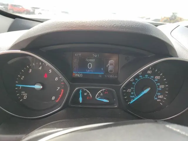 2016 FORD ESCAPE SE  