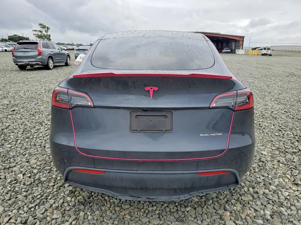 2024 TESLA MODEL Y   