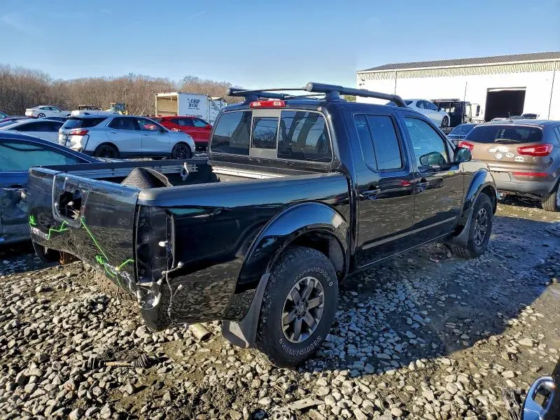 2015 NISSAN FRONTIER S  