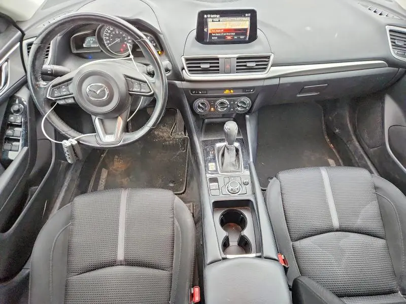 2018 MAZDA 3 GS  
