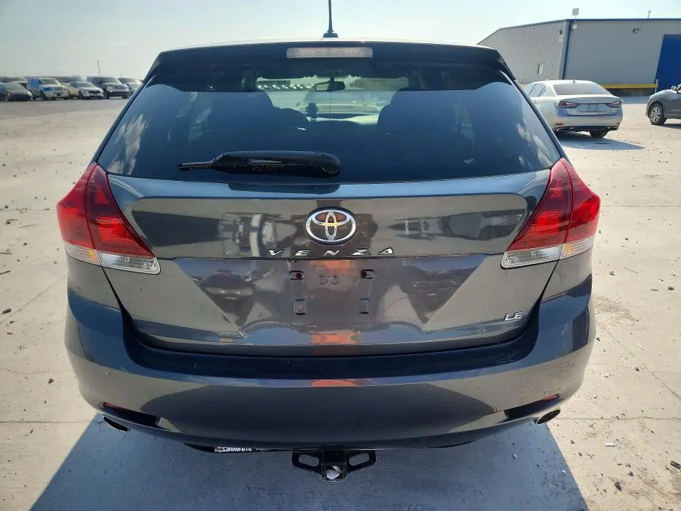 2013 TOYOTA VENZA LE  