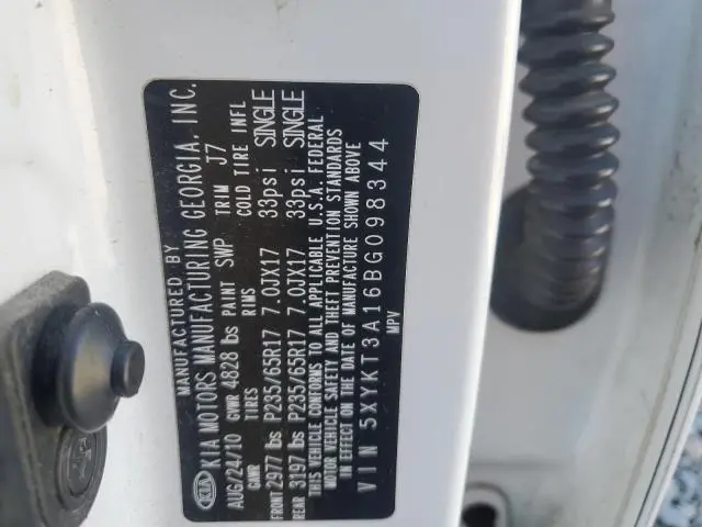 2011 KIA SORENTO BASE  